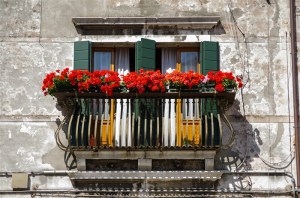 FeaturePics-Venetian-Balcony-151642-2824218